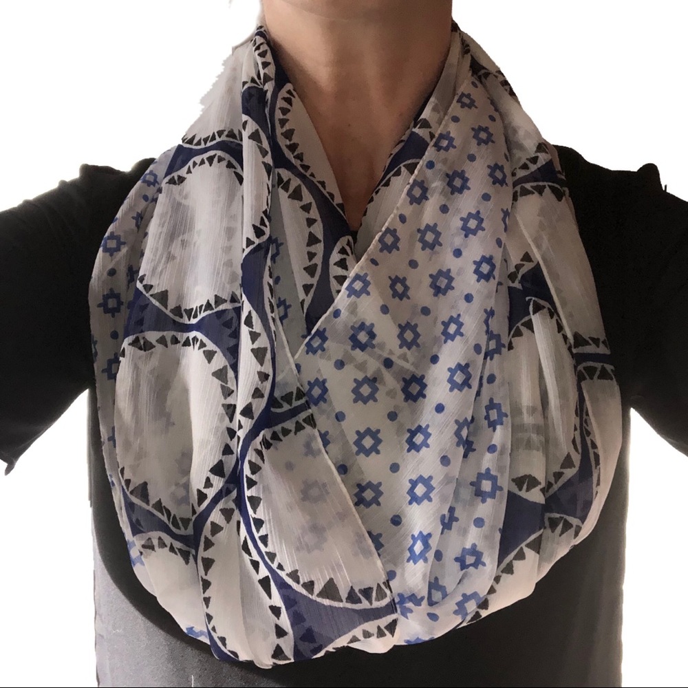 Echo • Aleah Geo Crinkle Chiffon Infinity Scarf